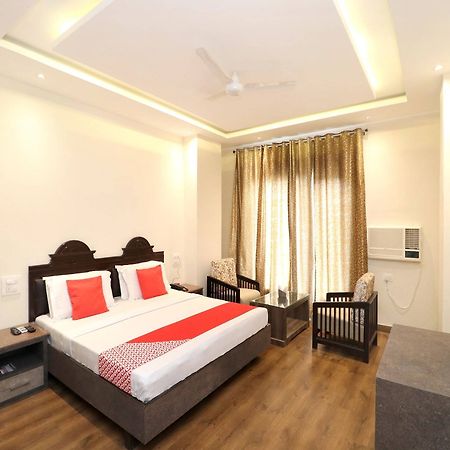 Oyo 15890 Hotel Sunciti Extension Bathinda Εξωτερικό φωτογραφία